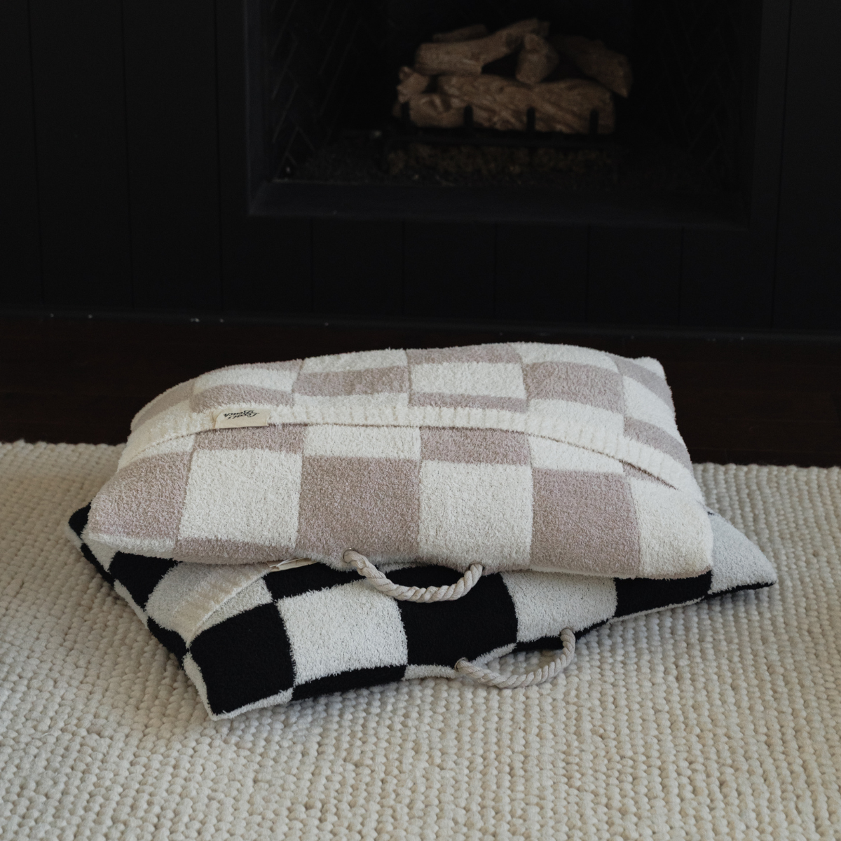 Local Beach - Local Beach Cozy Dog Bed: Sand /Cream