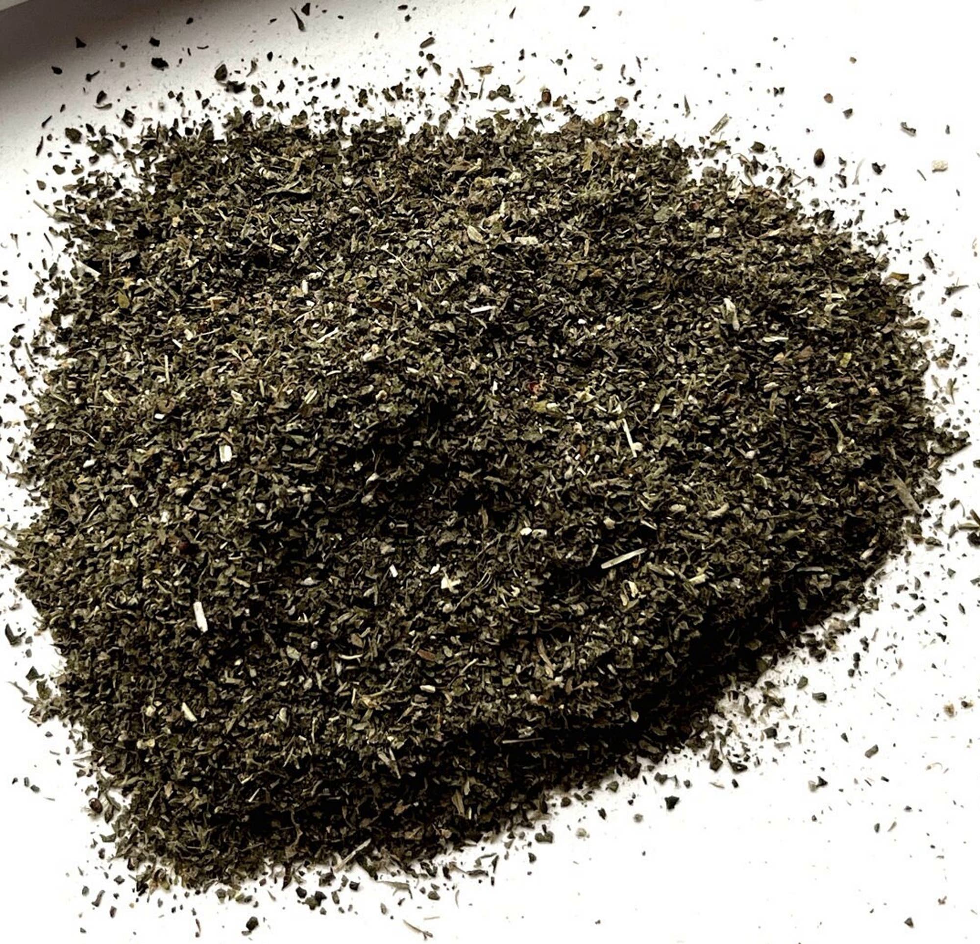 Whiskers 'n Paws Unique Pet Gifts, LLC - Organic Catnip - Fine Cut  - 0.8 oz pouch - Nepeta cataria