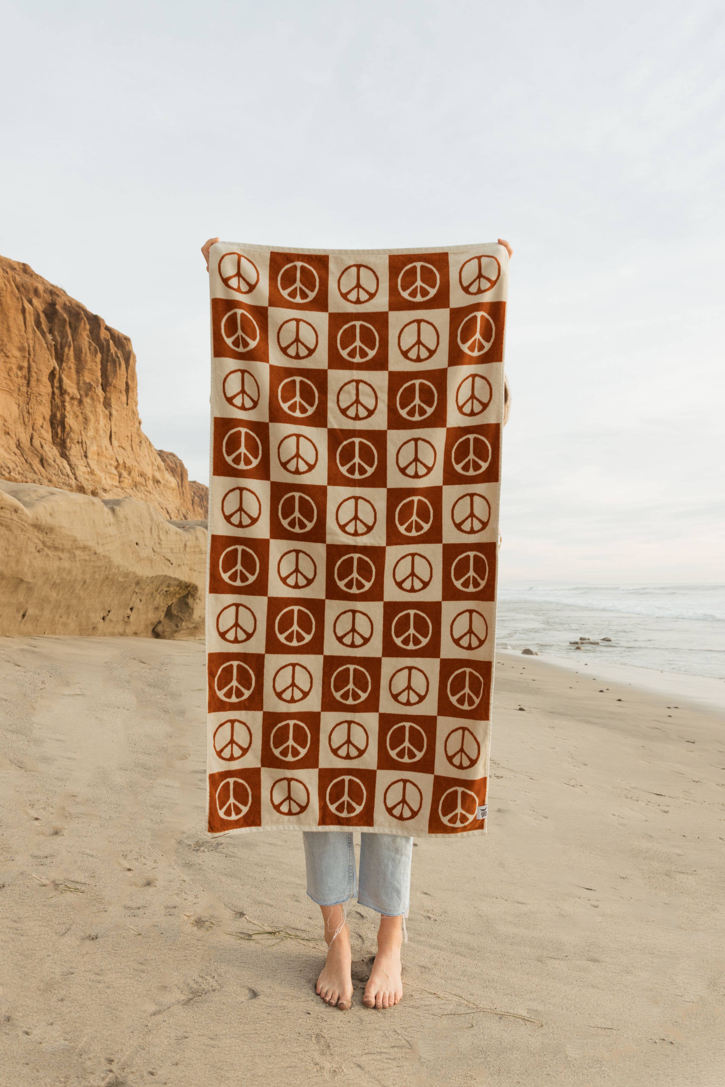 Trek Light - Bath Towel | Peace