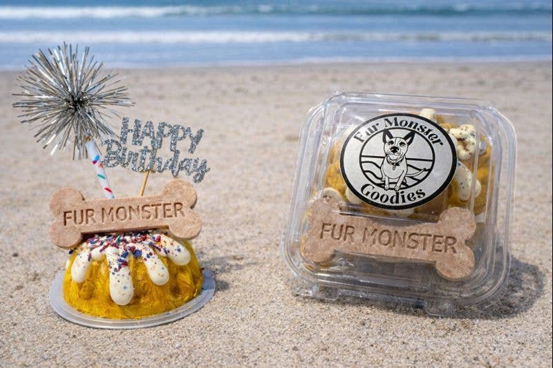 Fur Monster Goodies LLC - Freeze Dried mini Meat Celebratory Cake: Organic Turkey