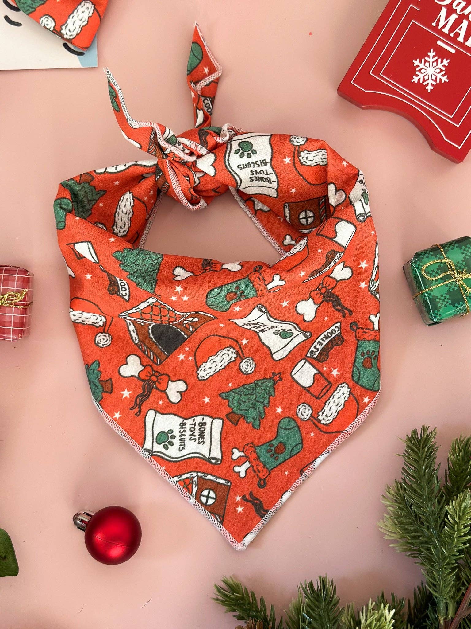 Modern Companion - Dear Santa Paws Bandana: Medium
