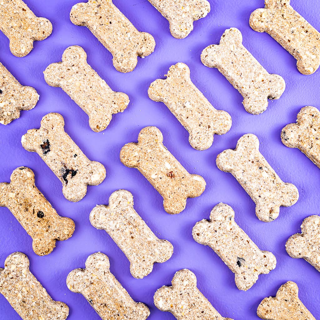 Winnie Lou- Berry Boost Bones (4oz)