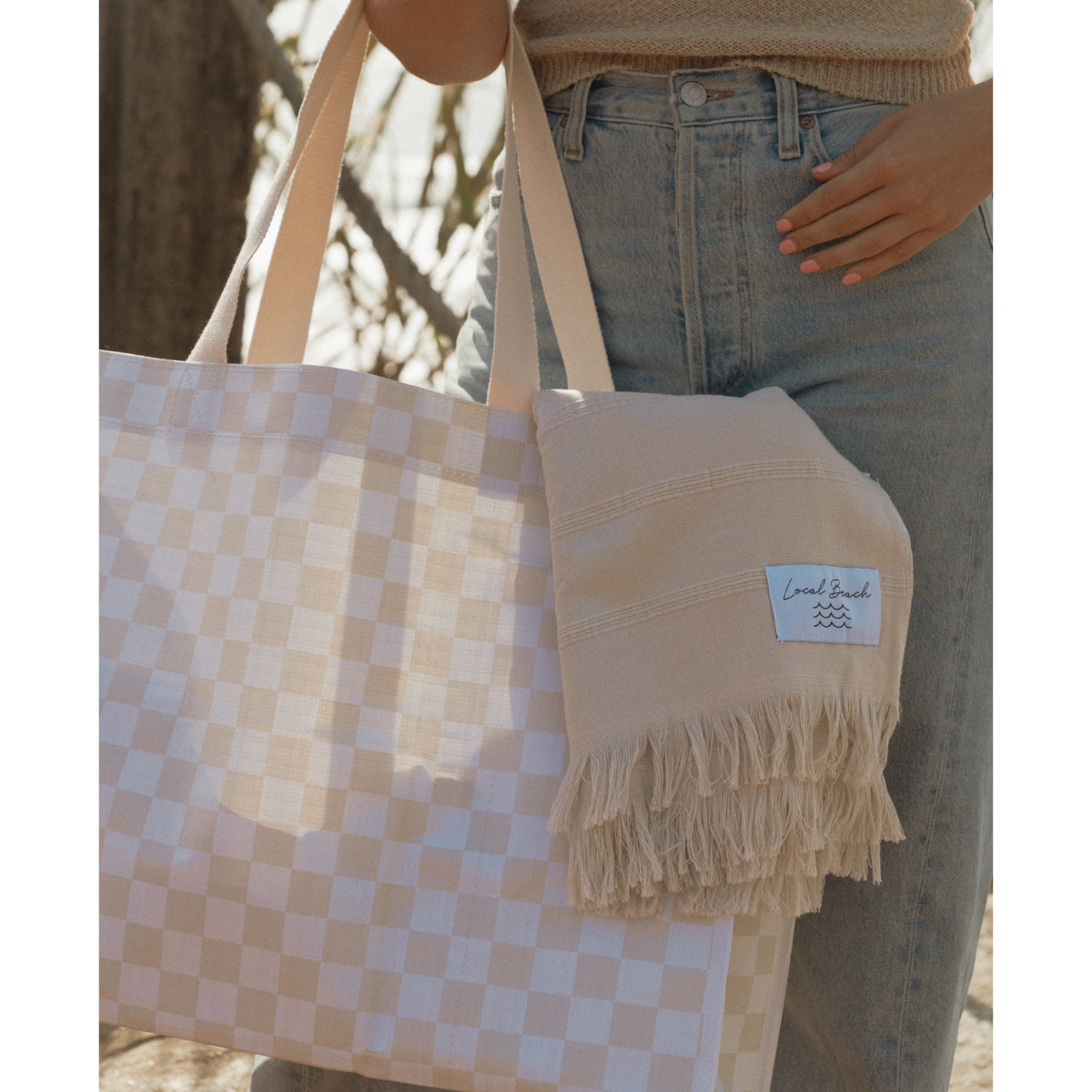 Local Beach - Checker XL All Day Bag with Matching Removable Pouch: Sand / Checker XL Day Bag