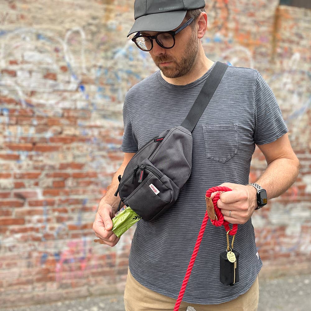 Milltown Brand - Dog Walk Fanny Pack: Black