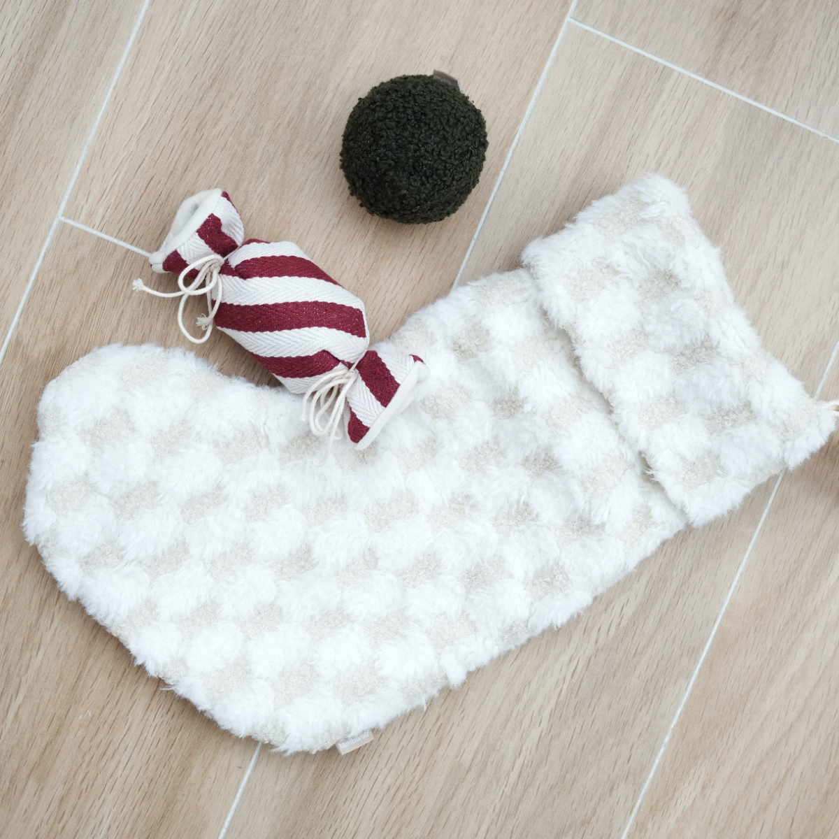 Lambwolf Collective - XMAS STOCKING//ENRICHMENT DOG TOY // HOLIDAY
