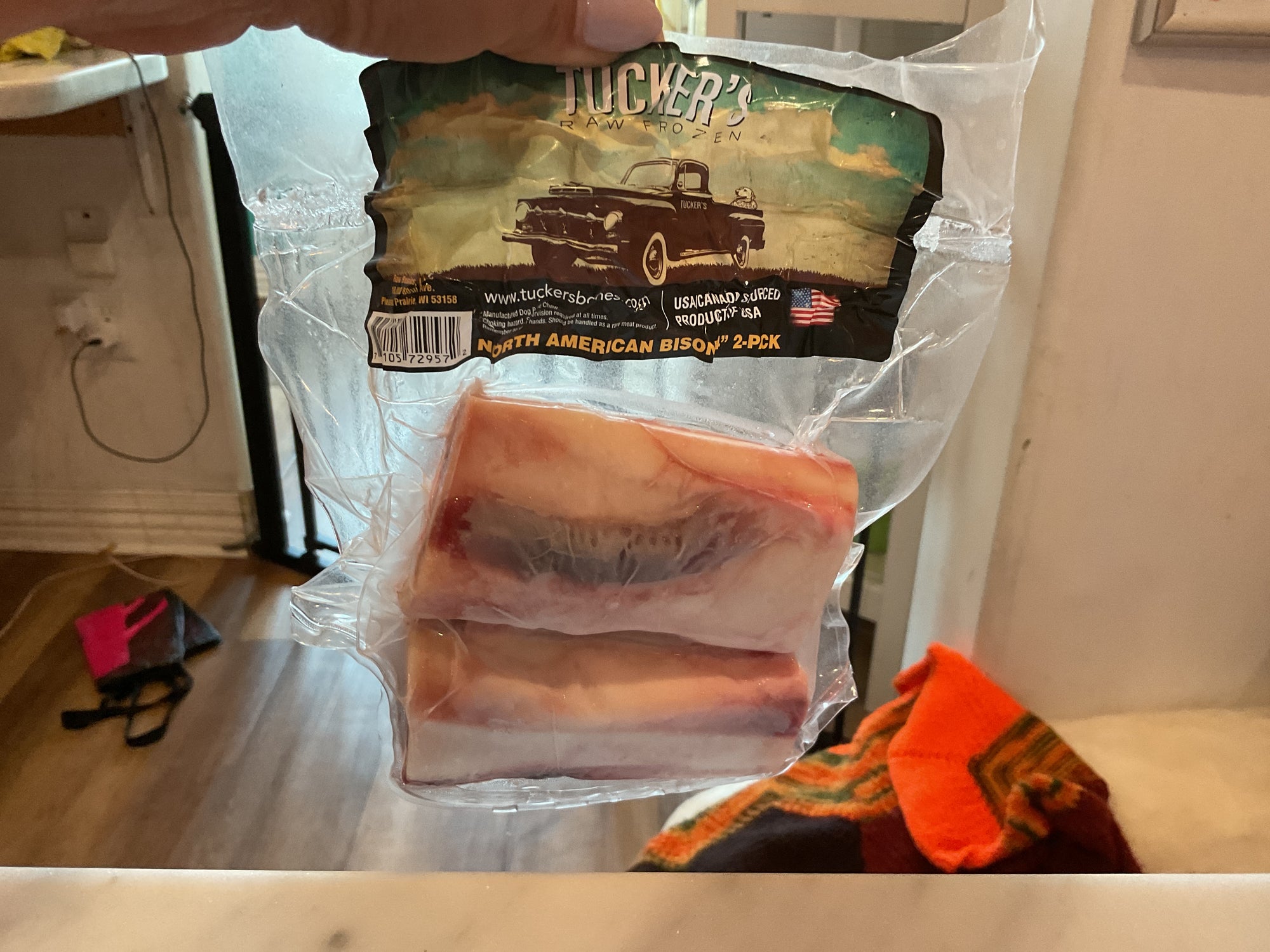 Tuckers Raw Bison 4” 2 pack