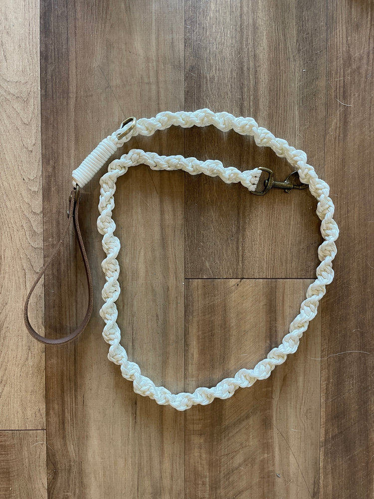 Handmade Paracord Macrame Leashes