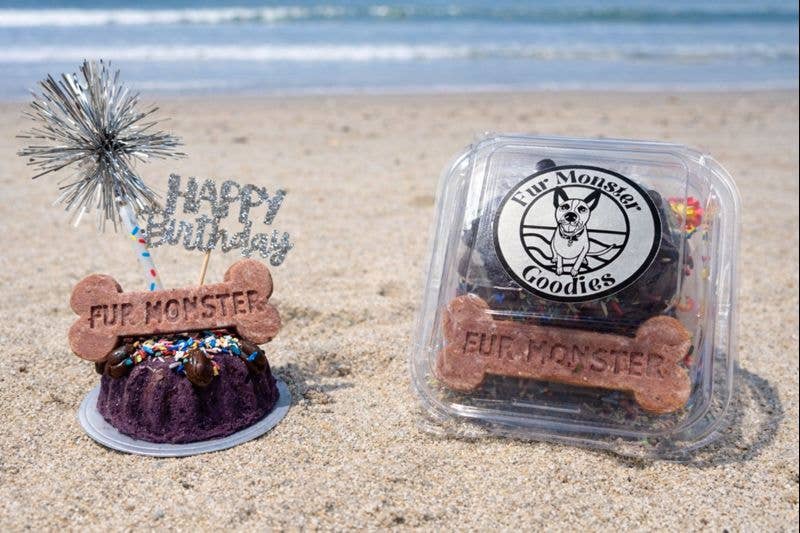 Fur Monster Goodies LLC - Freeze-Dried mini Meat Celebratory Cake: Organic Beef