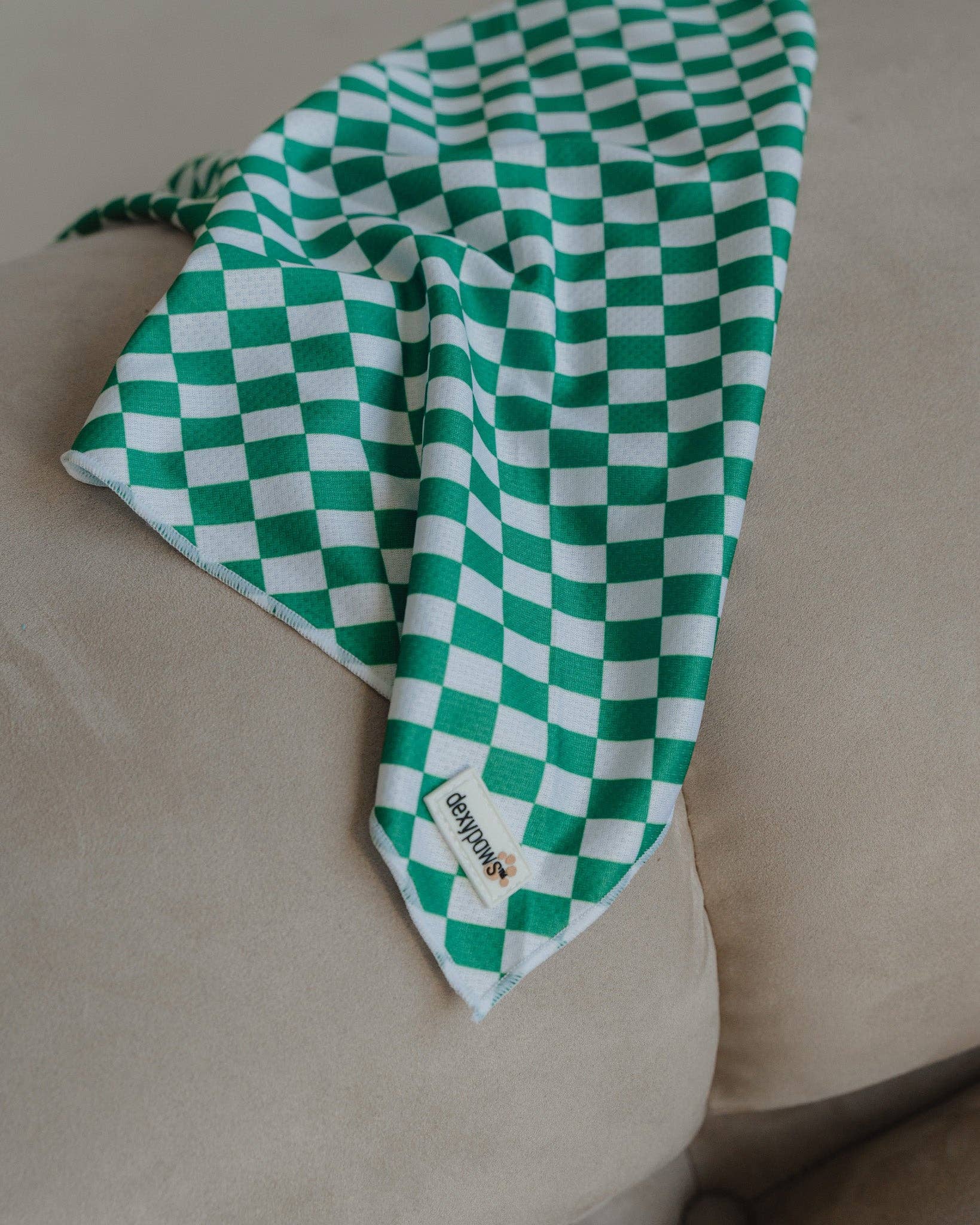 dexypaws - Cooling Bandana in Green Checkers: S/M