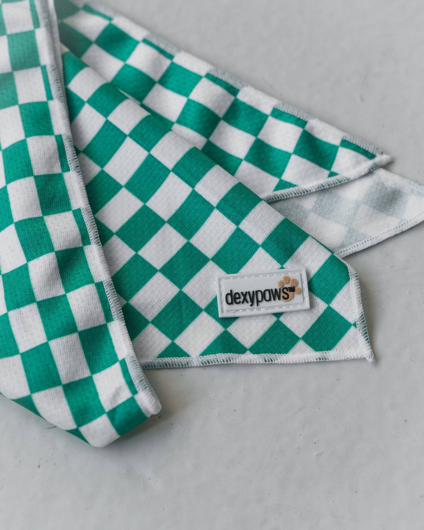 dexypaws - Cooling Bandana in Green Checkers: S/M