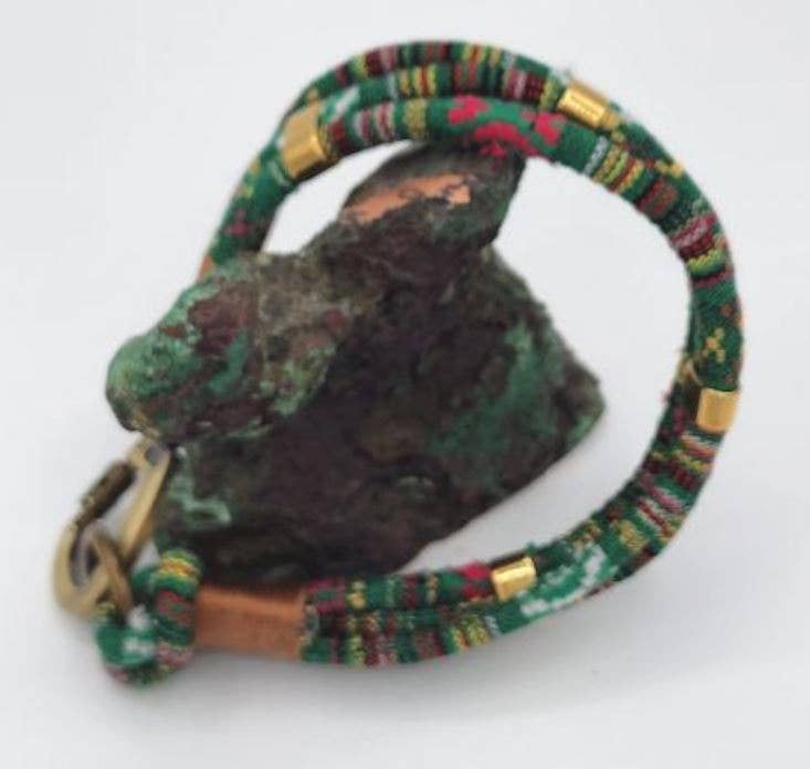 Dogs and Cats Oh My - Weave Necklace Collars for Dogs: Purple Multi / Large