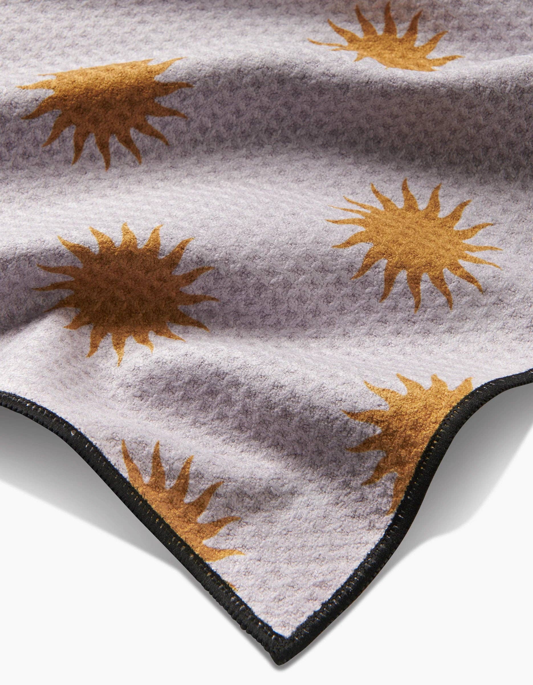 Geometry - Feeling Sunny Paw Towel