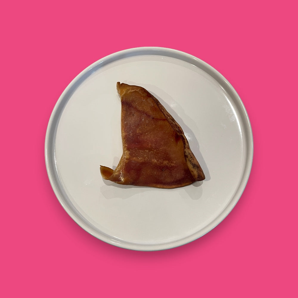 
            
                Load image into Gallery viewer, Regular Pig Ear
            
        