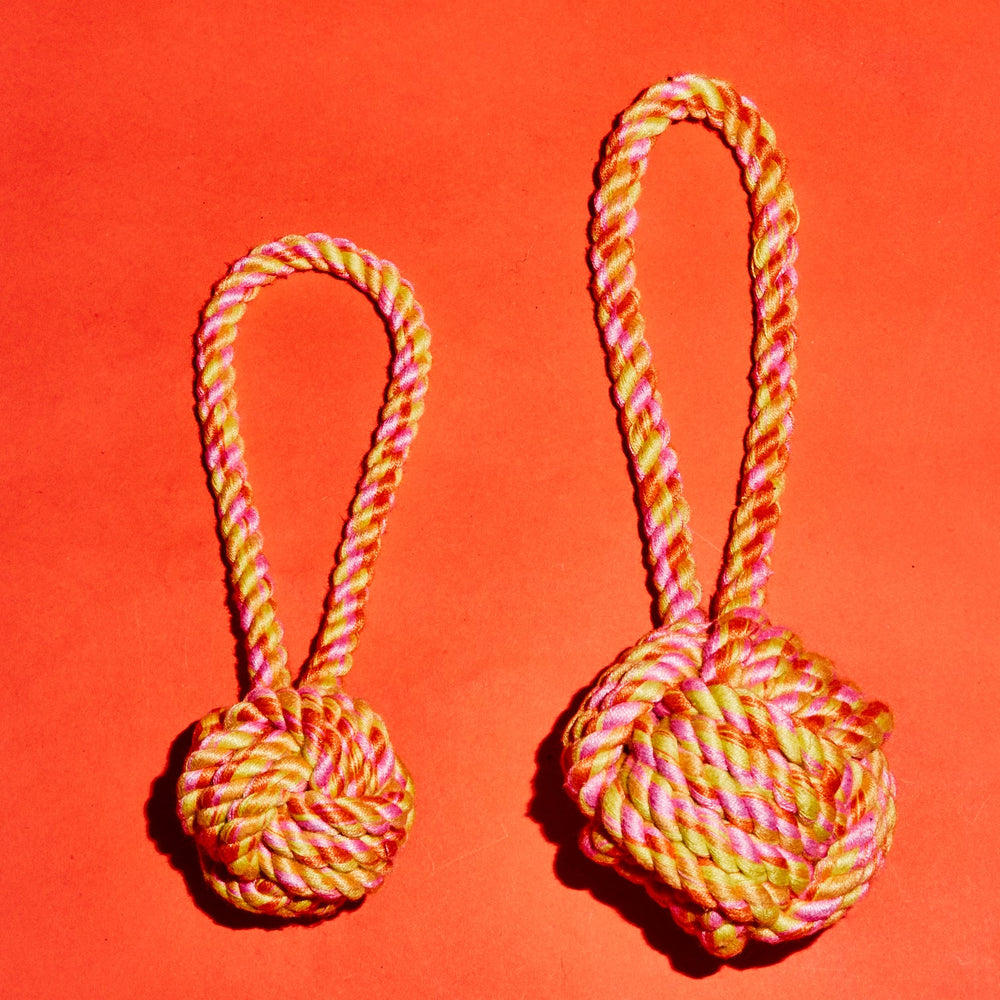 
            
                Load image into Gallery viewer, Ware of the Dog Rope Knot Toy
            
        